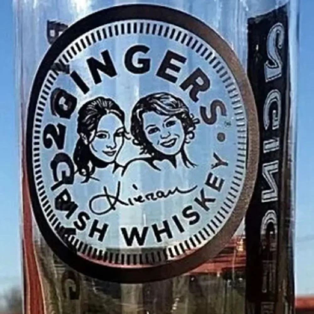 2 Gingers Irish Whiskey Highball Glass 6 1/4 In Tall 3 In Round Clear Brown 16